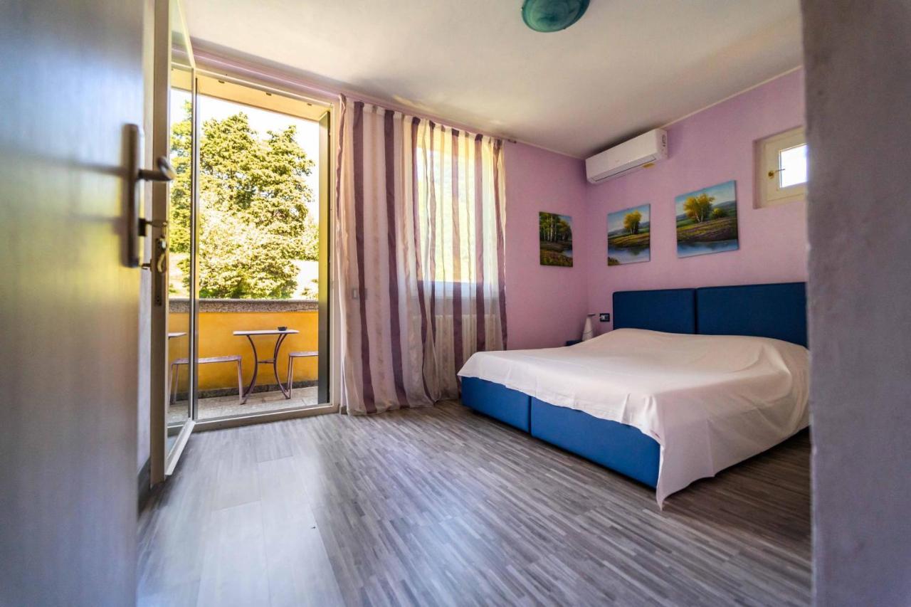 Montebello Леко Екстериор снимка